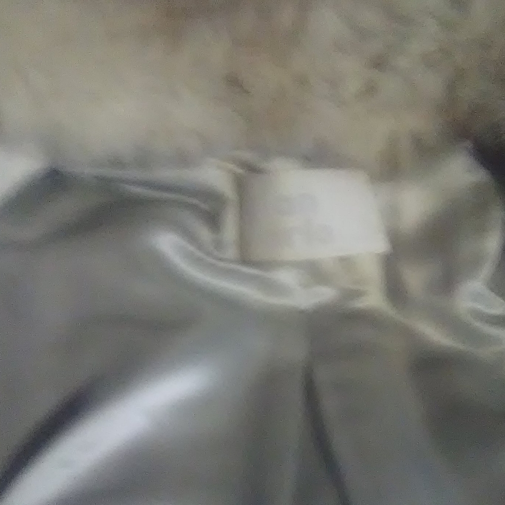 Fur coat - Picture 2 of 2